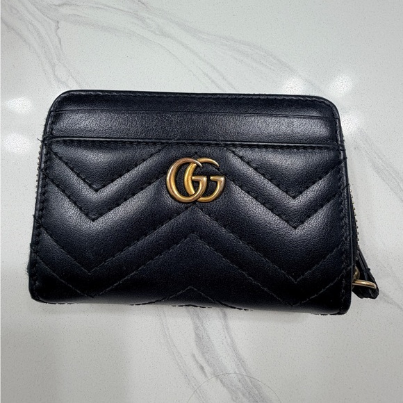 Gucci Marmont Quilted Leather Zip Wallet - Picture 2 of 10